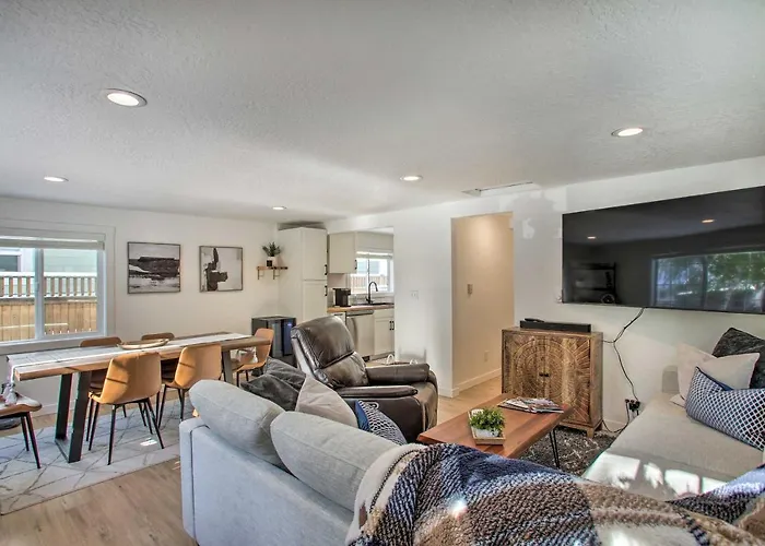 Cozy Coeur D'Alene Getaway W/ Fire Pit, Near Dtwn